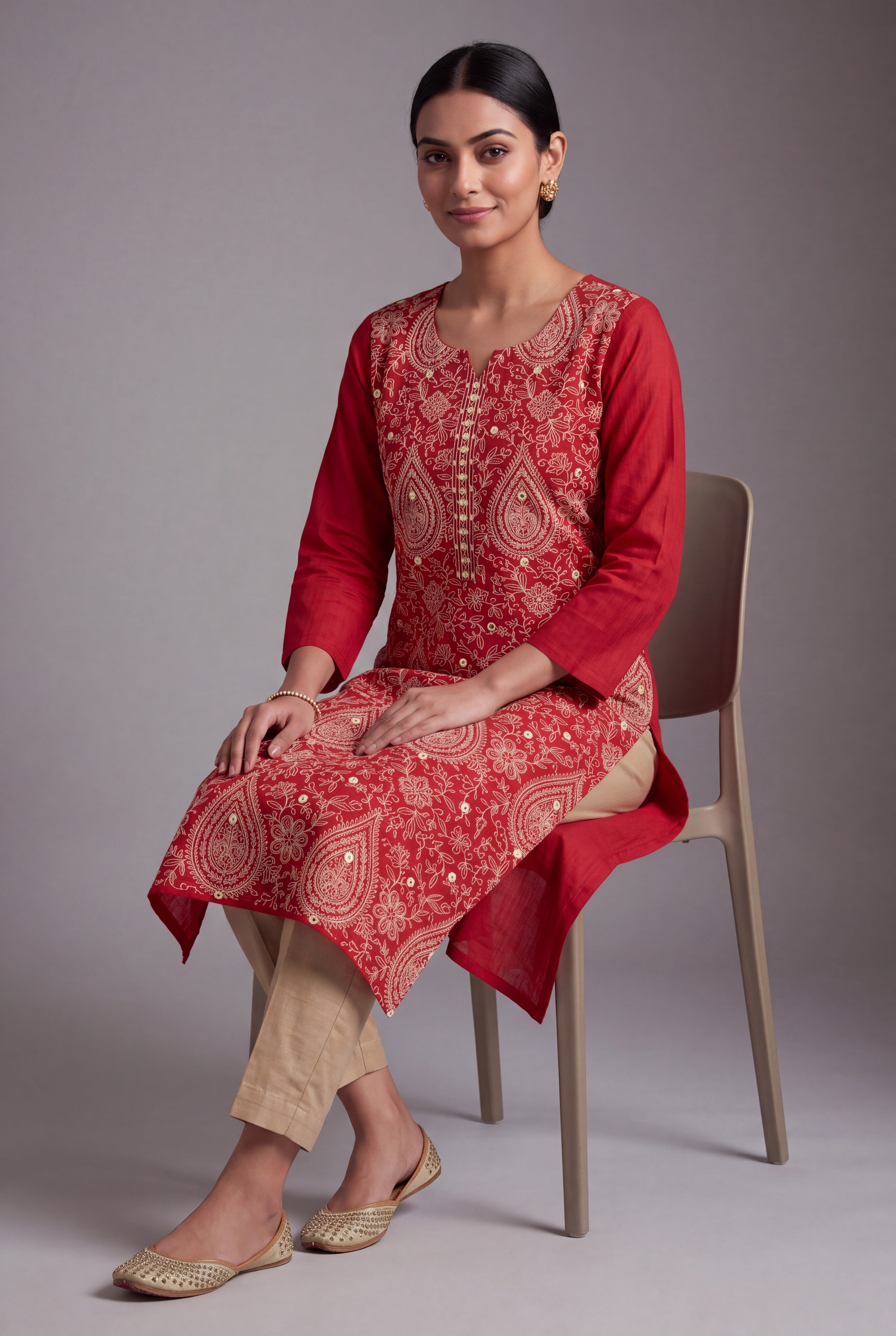 Rust Araṇya Kurti with Cream Netrabindu and Jaal threadwork