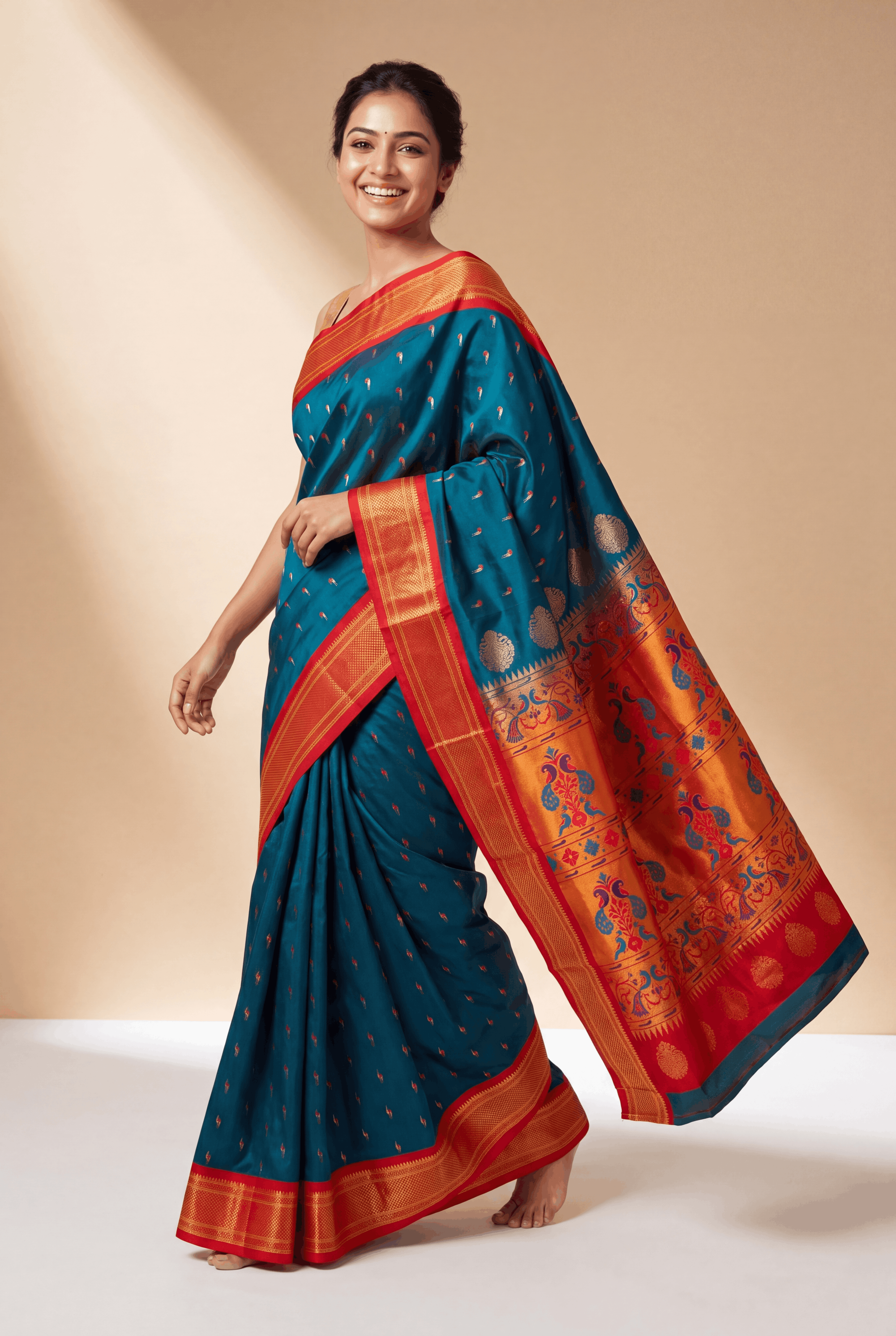 Morpankhi Blue Apurva Silk Paithani Saree - Image 5