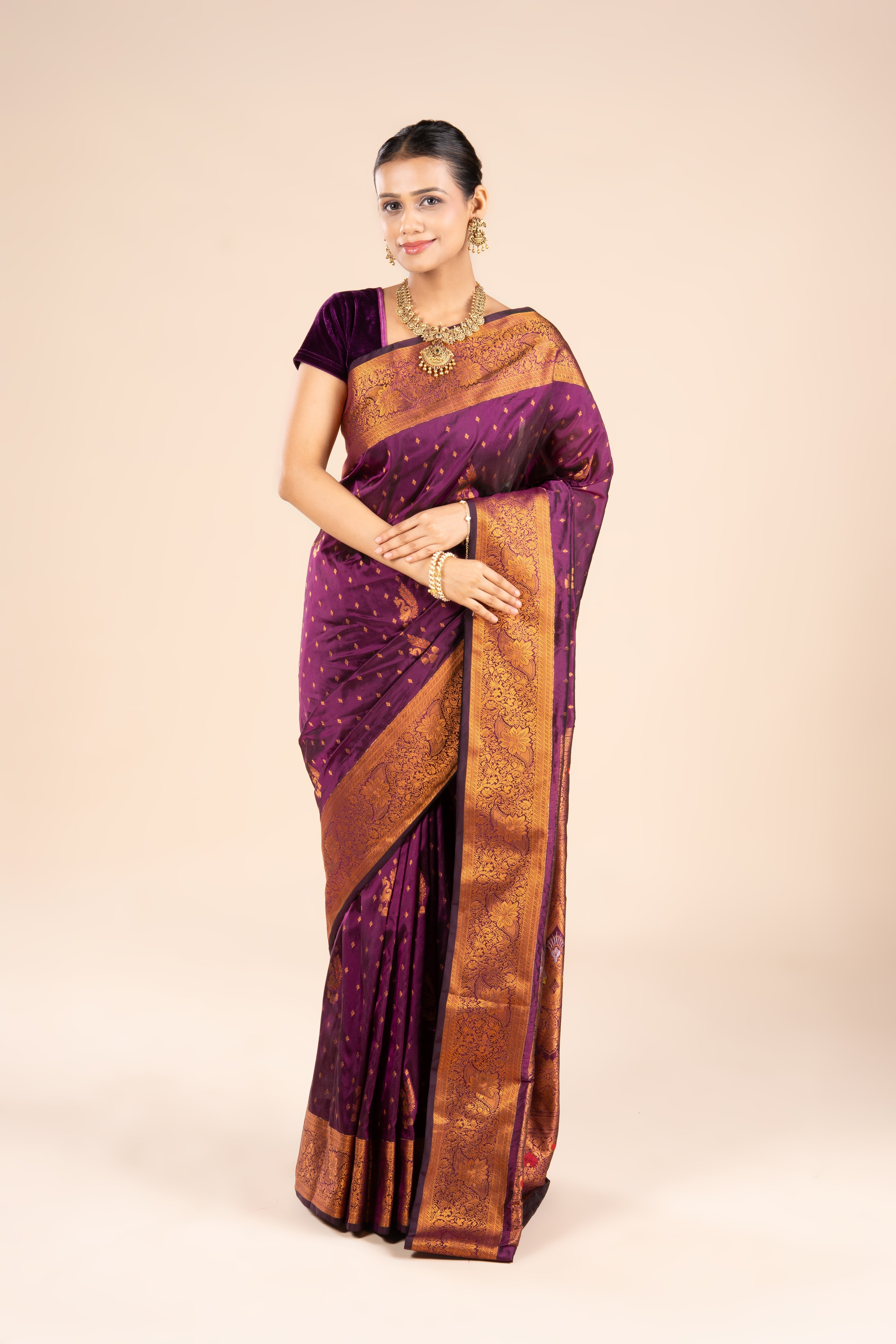 Wine Apurva Silk Paithani Saree