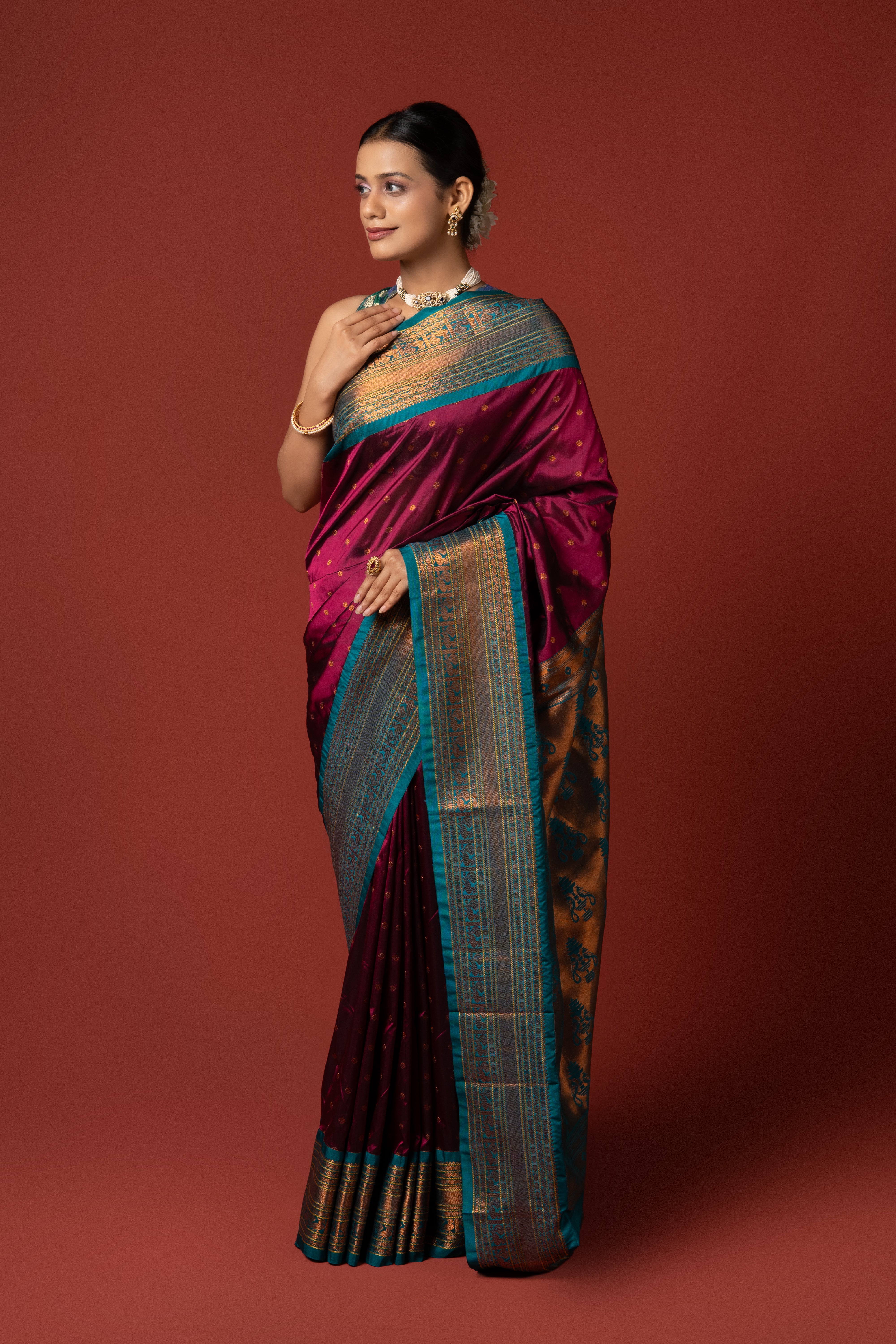 Wine Apurva Silk Paithani Saree