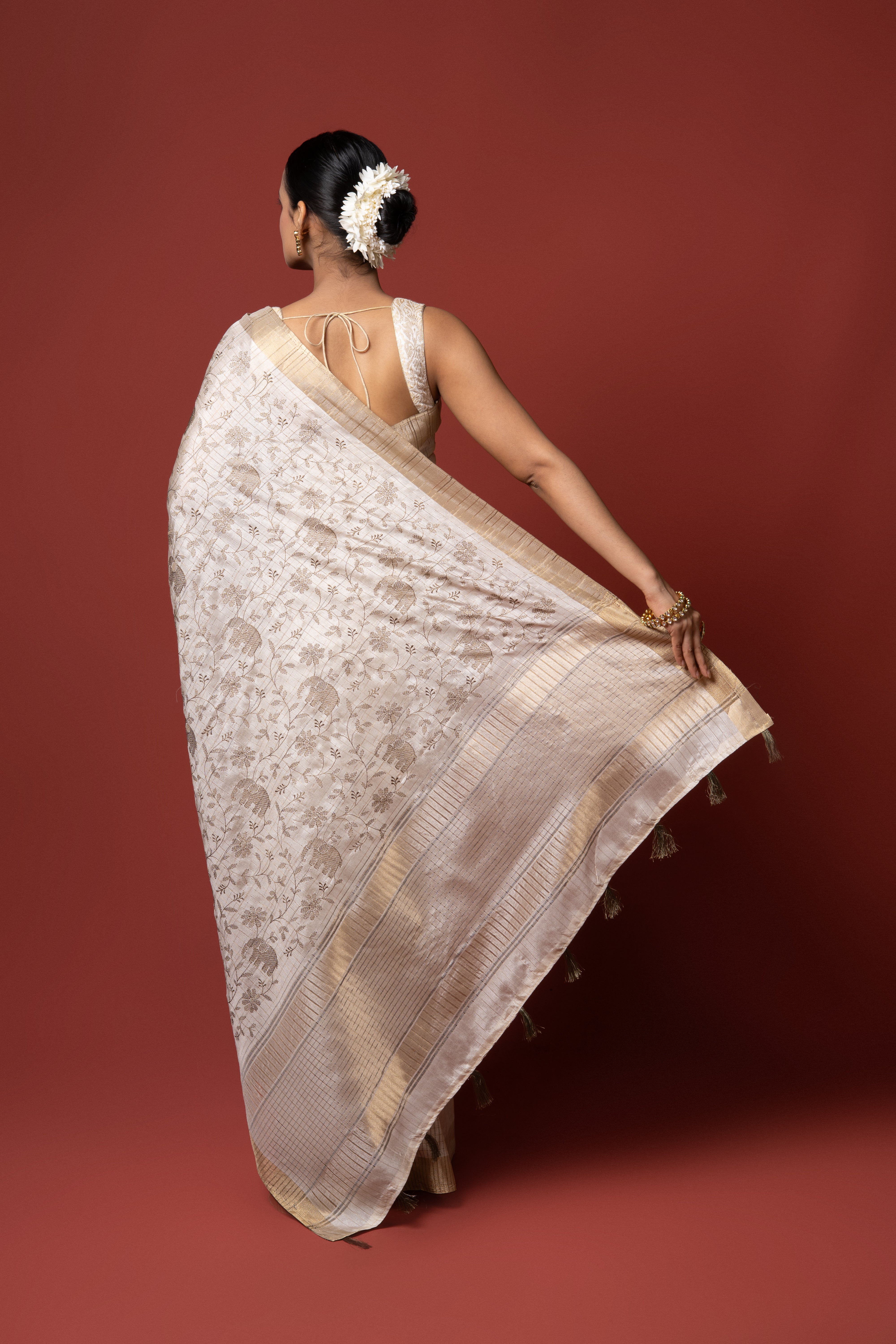 Cream Tussar Silk Saree with Thread Work